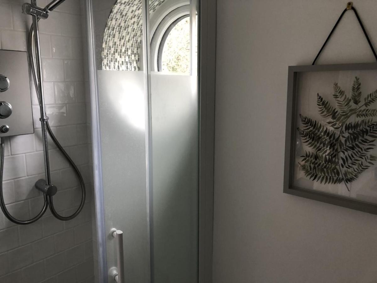 Woodland House B & B Уимборн-Минстер Экстерьер фото