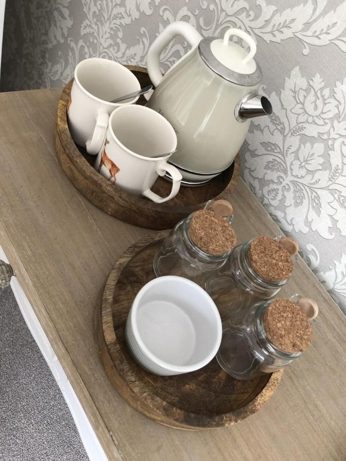 Woodland House B & B Уимборн-Минстер Экстерьер фото